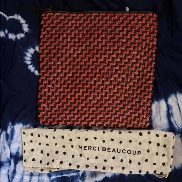 Clare V Red and Black Woven Clutch - Picture 3 of 3